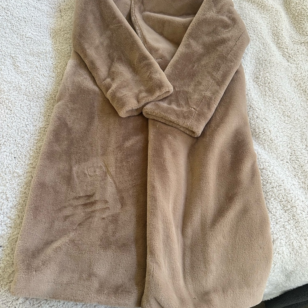 Reformation Hank Teddy Tan Double-Breasted Coat - Picture 5 of 7